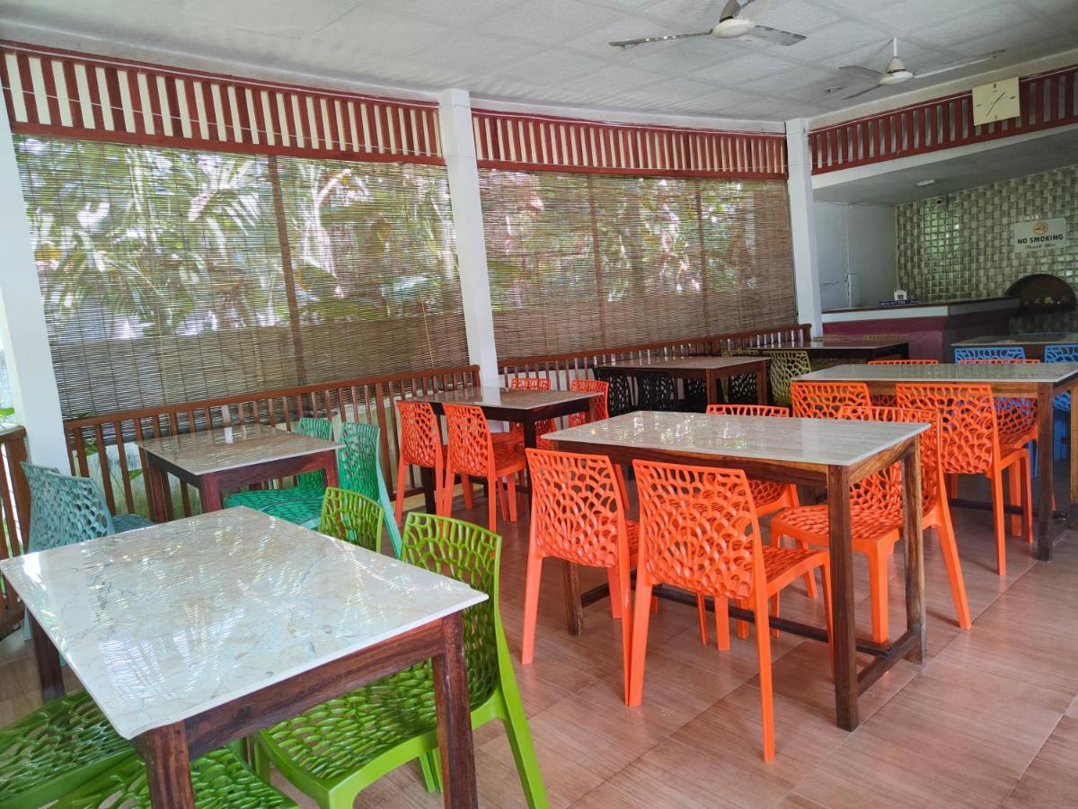 Hotel Highness Sea Rock Sitapur 외부 사진